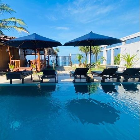 White Sand Villa - Beach Front Hikkaduwa Exterior photo